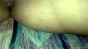 क्या तुमने इस भूरी बालों वाली की इंटेंस फेशियल कम्पाइलेशन देखी?