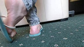 bbw feet tease in flip flops