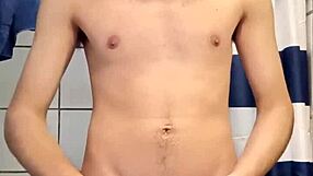 Lil Skittle radi intenzivan helikopter na kurcu