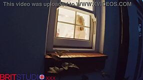 you watch yur neighbour in the shower, she's so wet and naked