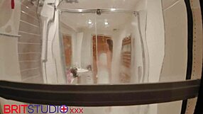 you watch yur neighbour in the shower, she's so wet and naked