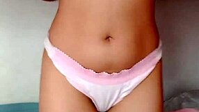 selene gets naked at home for her voyeur neighbor to watch