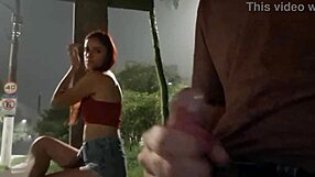 tirei pau pra fora e bati punheta no ponto de ônibus