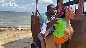 Rå hardknull i Lagos med diger monsterkuk og spruting!