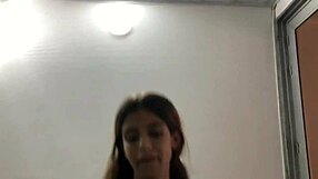 le chupo la polla y tengo sexo con mi hermanastro en casa de nuestros padrastros