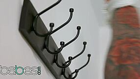 Babes - evelyn claire gets her chance to suck some dick when quinton james appears in her backyard