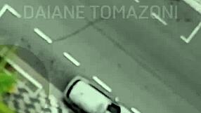 I went down for ifood and my neighbor, who also came down, called me to fuder – free