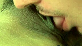 Horny azijska pastorka jebe z velikim kurcem?