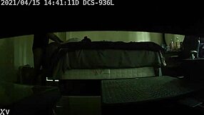 Imel sem dnevno zabavo z velikim kurcem v riti