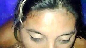 puta mexicana mamando verga en la piscina sin miedo ser vista por los vecinos