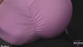 Yoga Babe Gets Pussy Fingered Deeply