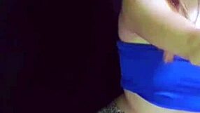 bonneyuwu - 18 47 pequena se masturba con minifalda y orejas de conejita.