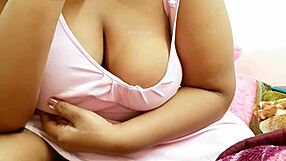 Bihari sexy lady flaunts big boobs