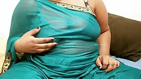 Iran Woman Showing Her Boobs