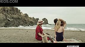 Juana Acosta Ingrid García Jonsson In Acantilado 2016