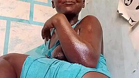 Come Watch The Sexiest Ebony Crazybitch From Ghana!