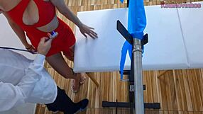 Safada sendo fodida pelo seu médico hardcore