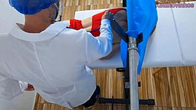 Safada sendo fodida pelo seu médico hardcore