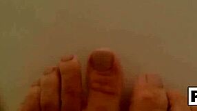 abigail takes a quick shower and shaves her pussy