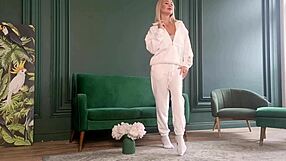 i capture the playboy model's outdoor shoot