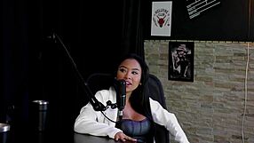 Doesn't like big dick because she's small and it hurts, surprised when she started a situation with a paraplegic gringo - paulistinha sheer red