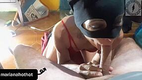 Como Me Gusta Jugar Con La Pija En Mi Boca