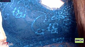 Popular webcam model mia dances before private anal fuck