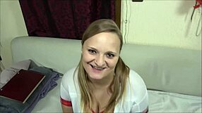 schulmädchen wird von lehrer ohne kondom gefickt 😏