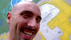 amateurs enjoy a quick outdoor session