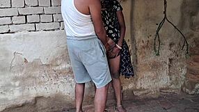 chhoti si jhopadi mein pati ne patni ko chod diya