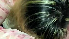 Hezká prdel mé bbw nevlastní matky jezdí s vášní před odchodem do práce