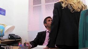 Kazujem debelo rit med jahanjem tega tiča