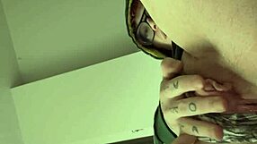 Morning Jerk Off On My Pussy