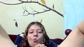 i masturbate richly with my pallette