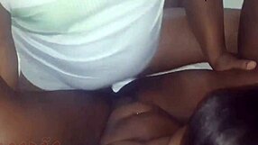 minha preta sentando gostoso no pau grande, chupando e fodendo anal até gozar