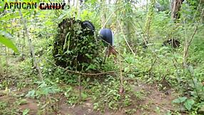 Liat gak gue ngentot cewek gempal kota di lahan sawah hardcore?