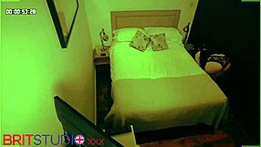 i watch this voyeur couple fuckin in airbnb and get so horny