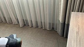 Het styrmorsa delar sängen och röven med styrs son