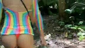 Let's make a delicious orgy with flashing exhibitionists!