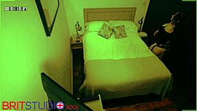 i watch this voyeur couple fuckin in airbnb and get so horny