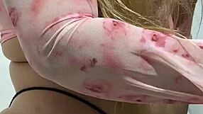 el hermoso culo de mi madrastra bbw cabalgando con pasión antes de irme al trabajo