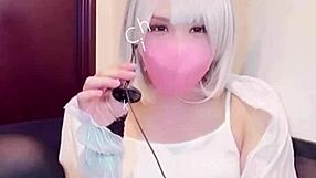 【個撮】マスク美女の女装が配信しながらオナニーする動画