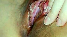 watch this japanese slut rubbing her wet clit solo, isn't it so horny?