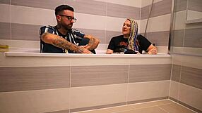 Livie Screams in Bath Interview!