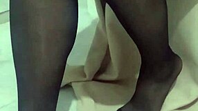 Olgun Eve Annemin Panty Feti Tutkusu