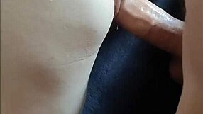 Mature wife explores amateur home fun with her partner