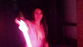 wonder star says, 'look at my pantyhose!!'