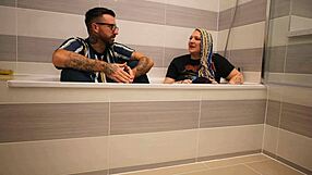 Livie Screams in Bath Interview!