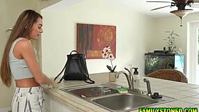 Stepsiblings Almost Get Caught Fucking By Stepmom Vivianne De Silva