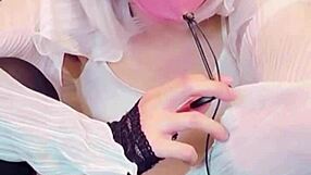 【個撮】マスク美女の女装が配信しながらオナニーする動画